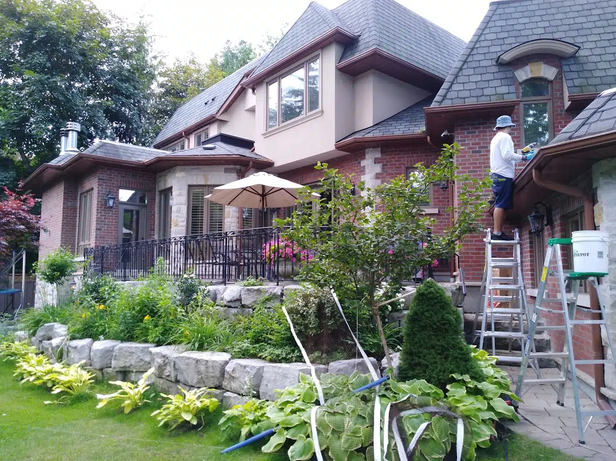 Eavestrough Cleaning Services in Toronto Silkwaters Windows and Eaves Cleaning