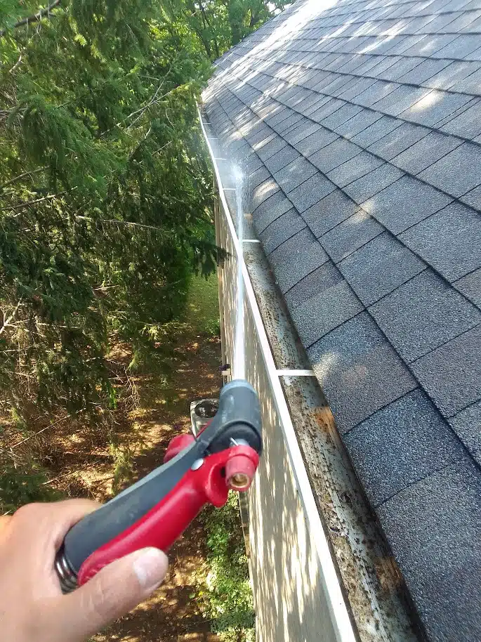 Eavestrough Cleaning Services in Toronto Silkwaters Windows and Eaves Cleaning