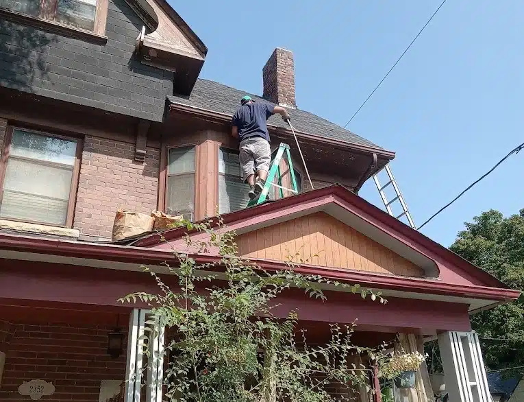 Eavestrough Cleaning Services in Toronto Silkwaters Windows and Eaves Cleaning Gutter Installation & Repair Services in Toronto