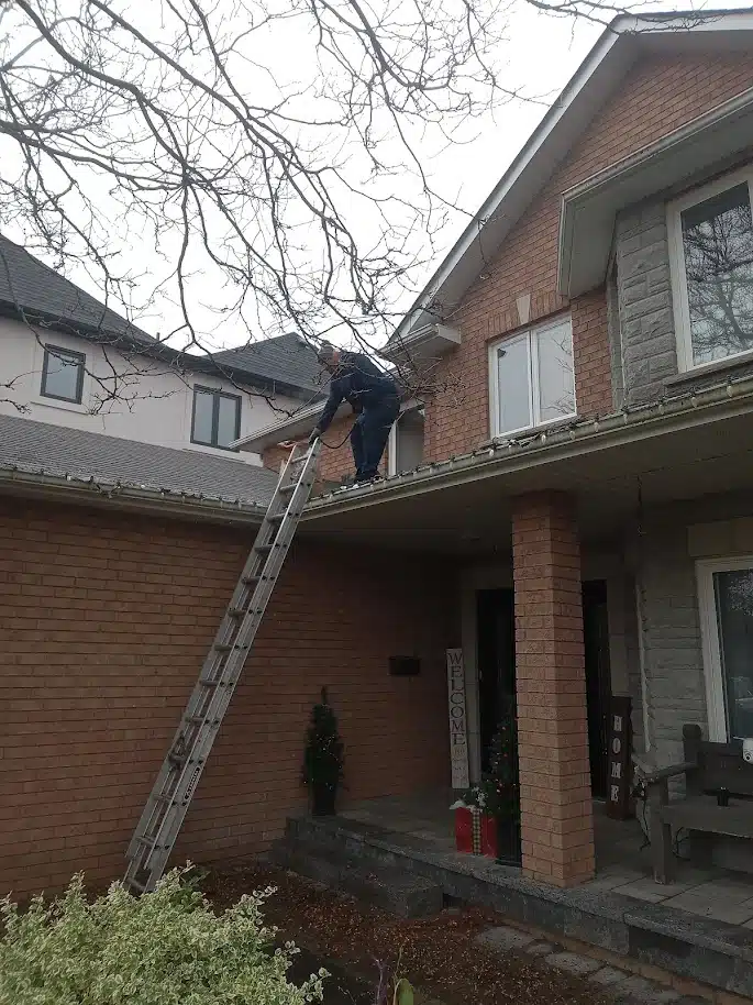 Eavestrough Cleaning Services in Toronto Silkwaters Windows and Eaves Cleaning