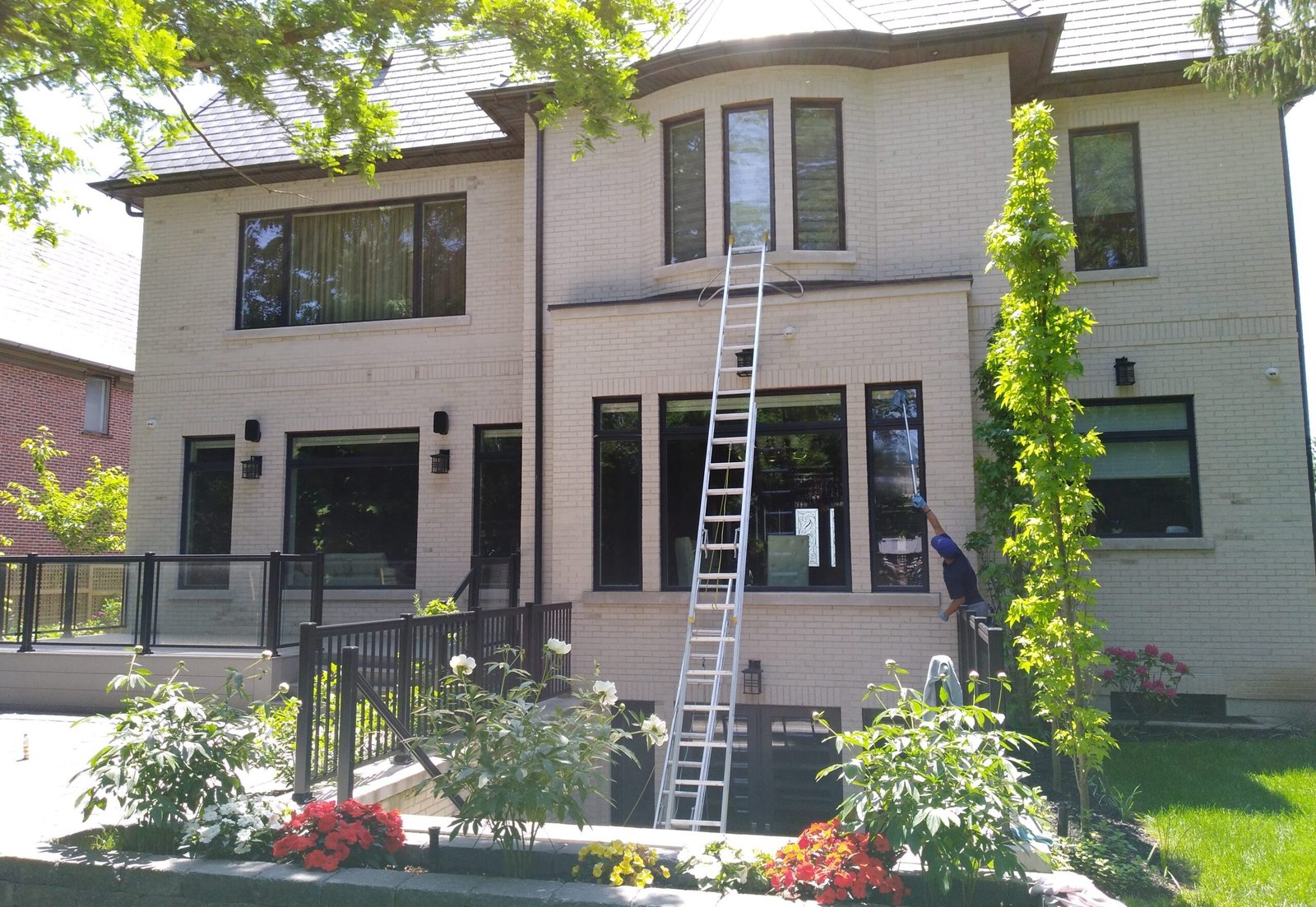 Window Cleaning Services in Toronto Silkwaters Windows and Eaves Cleaning
