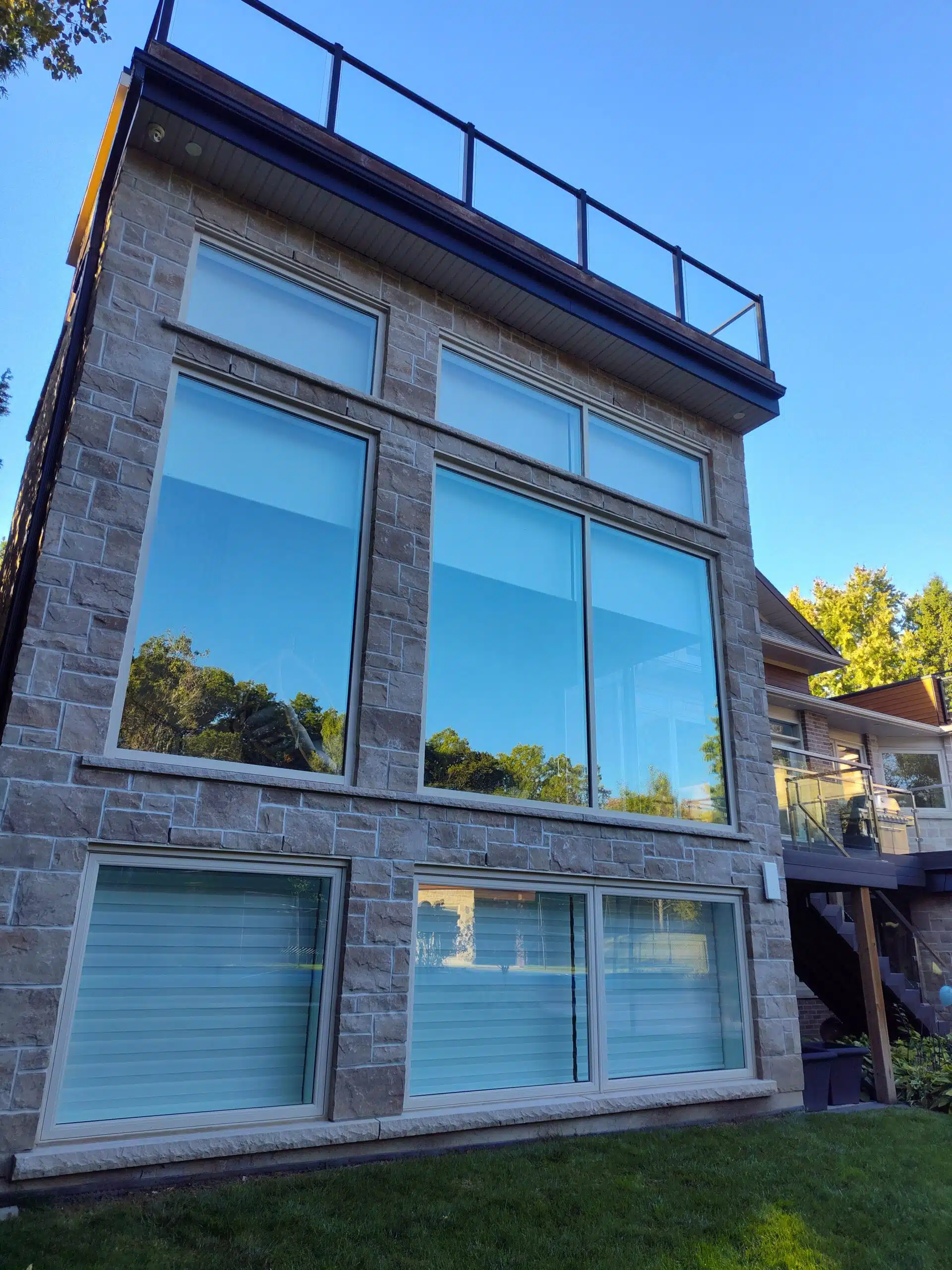 Window Cleaning Services in Toronto (16)